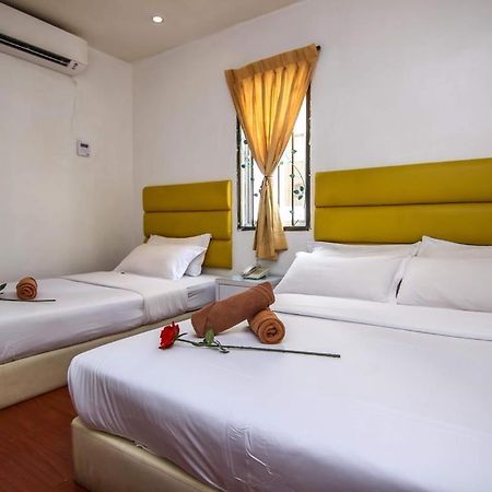 Rose Cottage Hotel Bandar Seri Alam Джохор-Бару Экстерьер фото