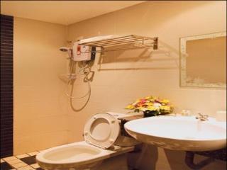 Rose Cottage Hotel Bandar Seri Alam Джохор-Бару Экстерьер фото